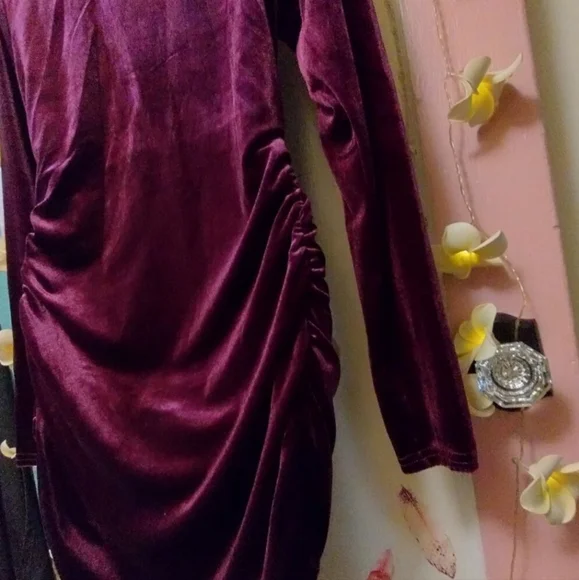Myone DEEP V & Purple Velevet Long Sleeve Stretchy Bodycon Midi Dress (L) EUC! - Picture 5 of 8